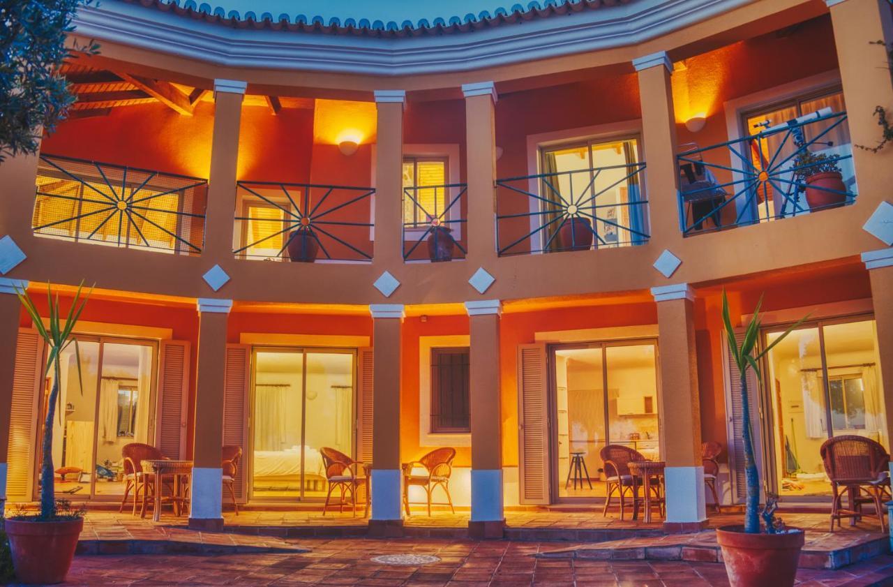 Moonshine Guest House With Private Studios And Private Cottage Lagos Exteriér fotografie
